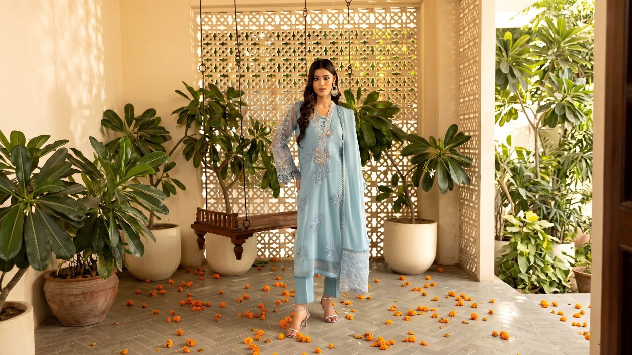 Women Winter Collection 2026: What to Wear in Pakistan Today