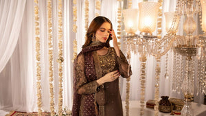 The Essential Guide to Choosing a Formal Dress For Women Western
