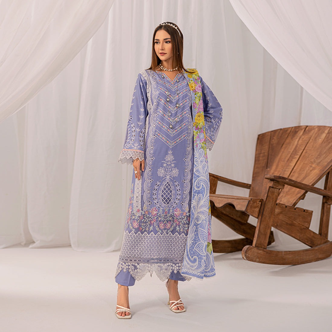 ZR-2427-A Zahra Rubab Chikan Kaari
