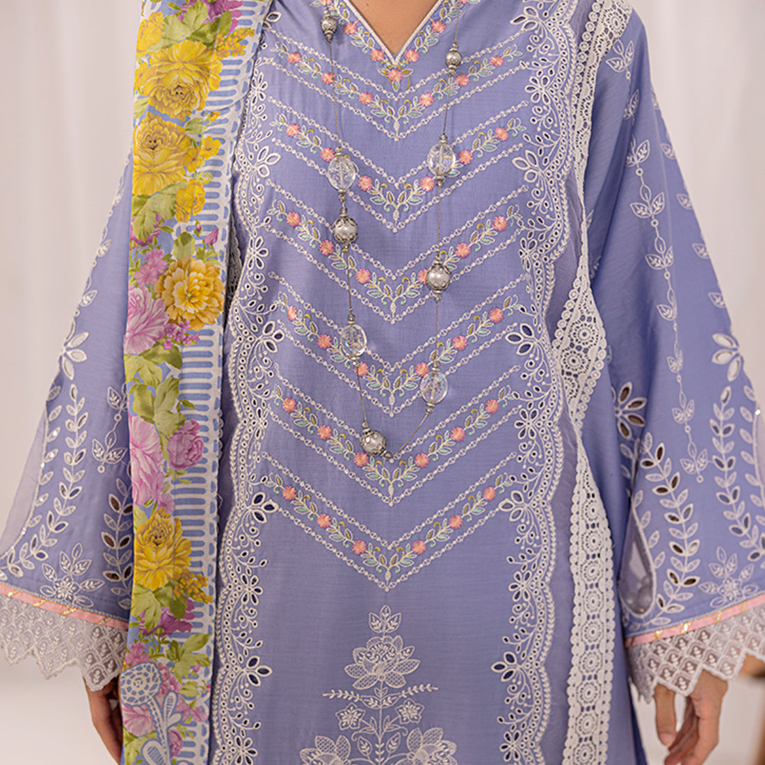 ZR-2427-A Zahra Rubab Chikan Kaari