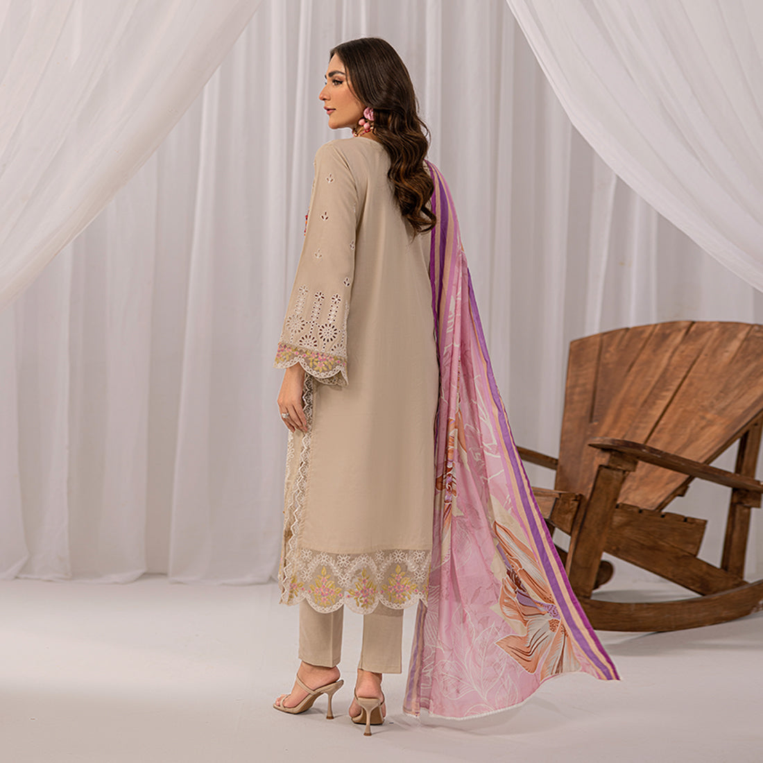 ZR-2430-A Zahra Rubab Chikan Kaari