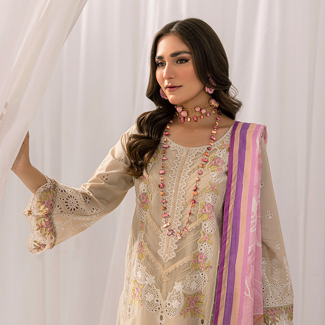 ZR-2430-A Zahra Rubab Chikan Kaari