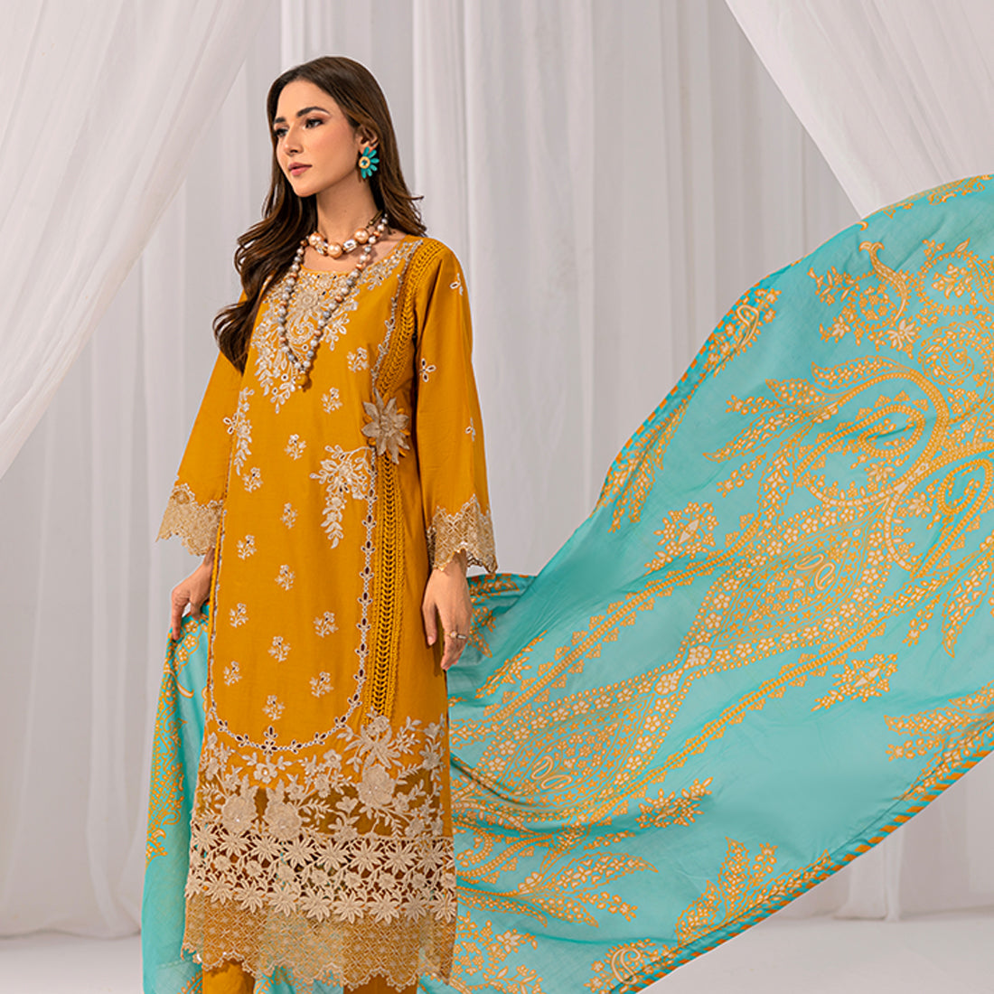 ZR-2429-A Zahra Rubab Chikan Kaari