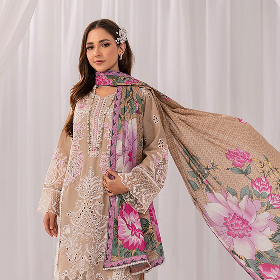 ZR-2428-A Zahra Rubab Chikan Kaari