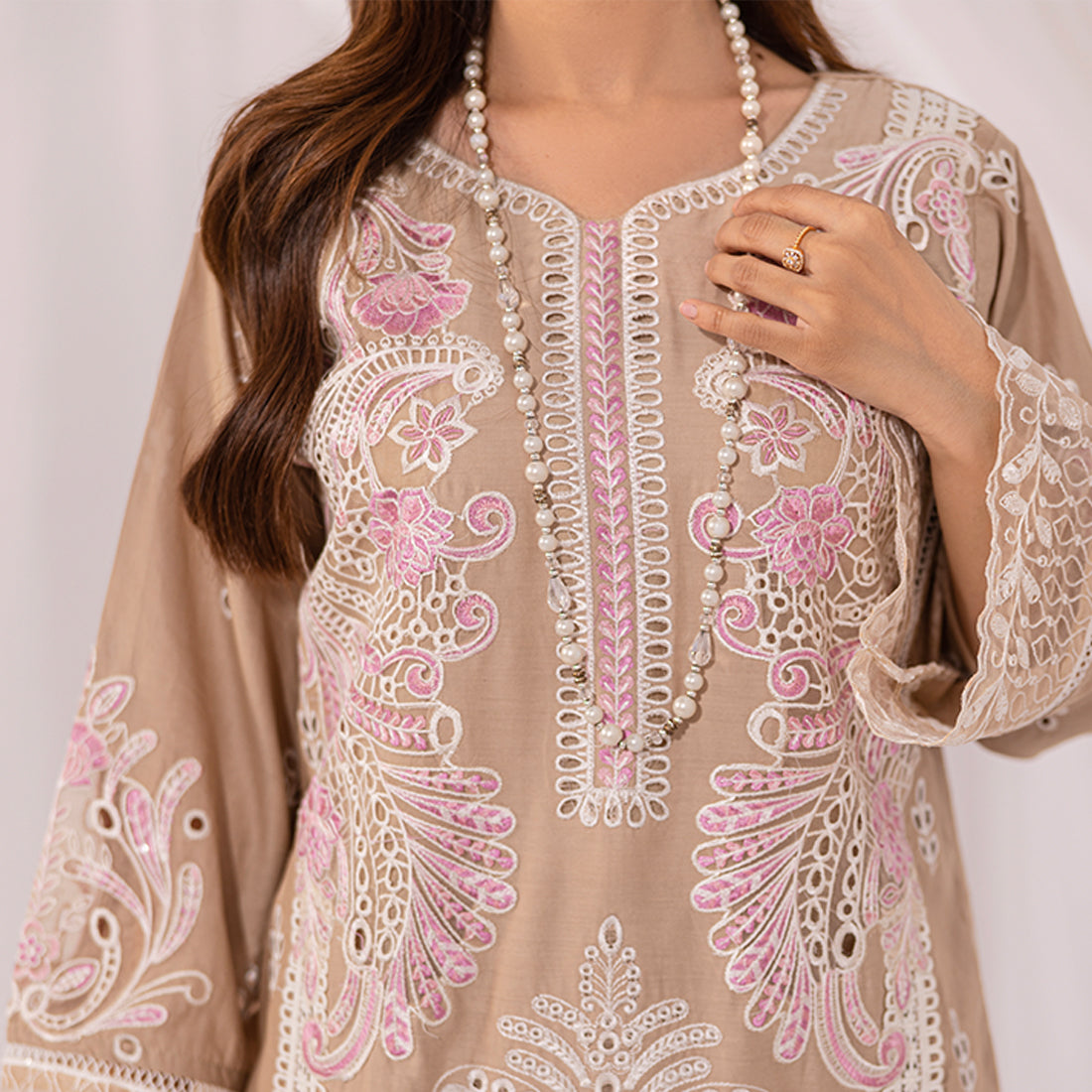 ZR-2428-A Zahra Rubab Chikan Kaari