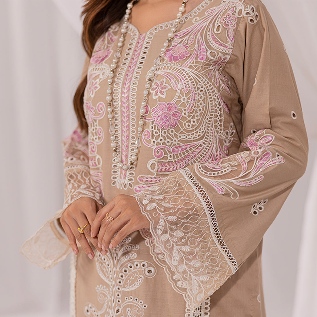 ZR-2428-A Zahra Rubab Chikan Kaari
