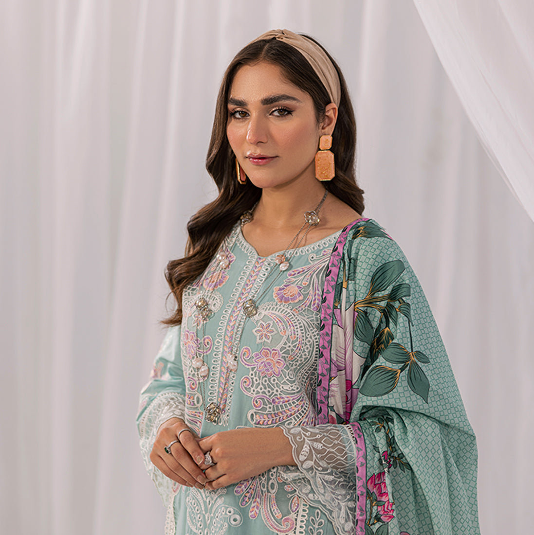 ZR-2428-B Zahra Rubab Chikan Kaari