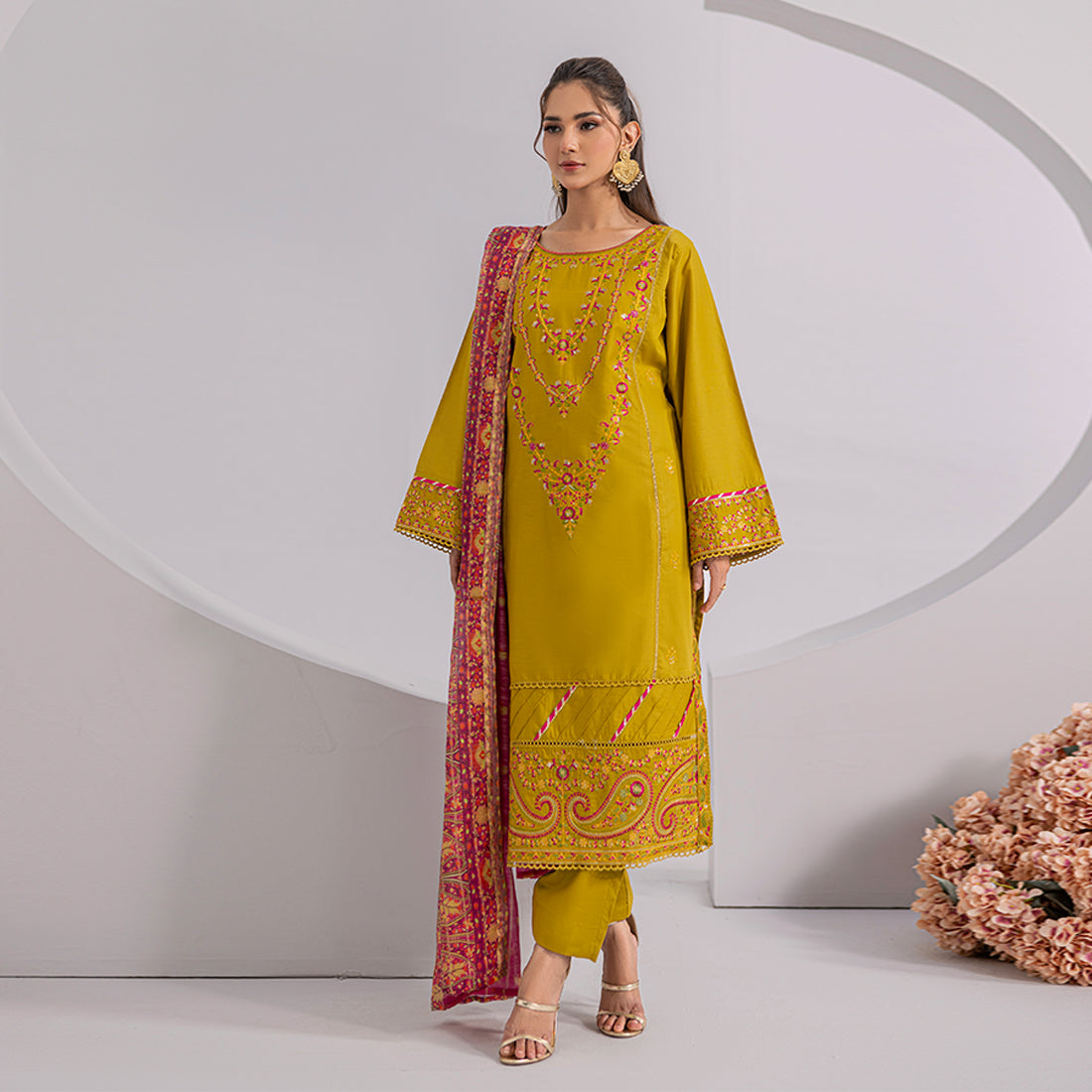 ZR-2426-A Zahra Rubab Chikan Kaari