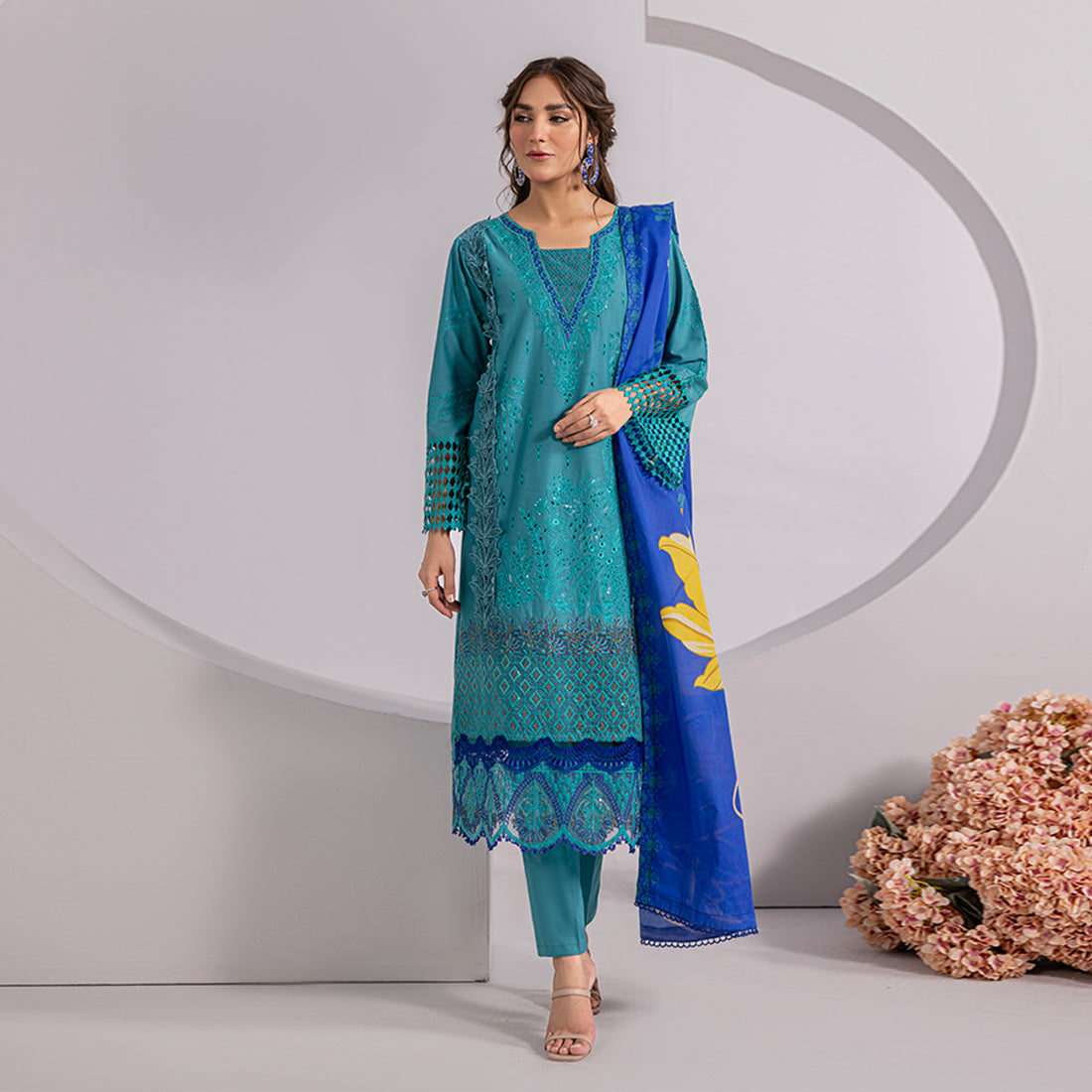ZR-2432-B Zahra Rubab Chikan Kaari