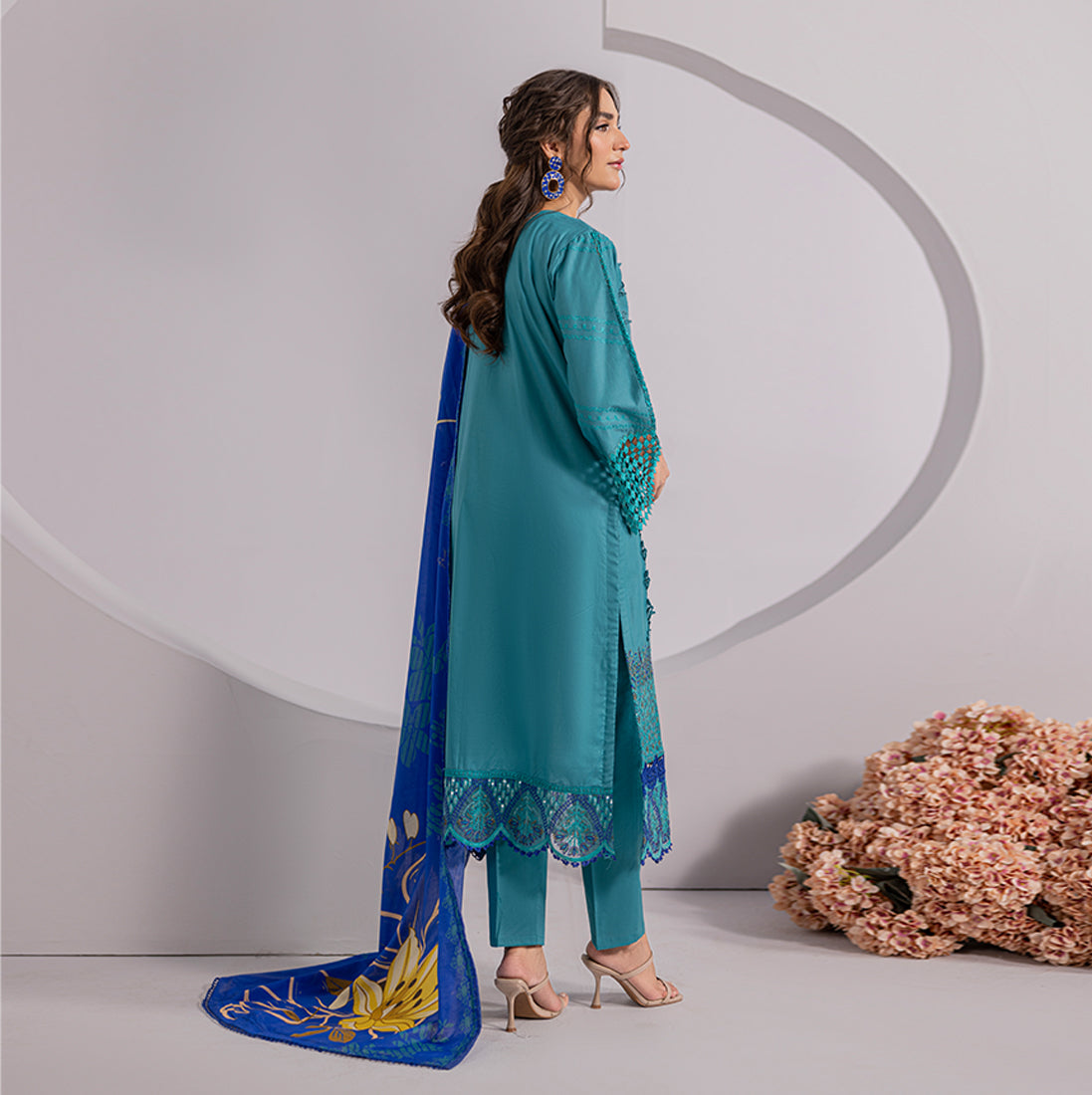 ZR-2432-B Zahra Rubab Chikan Kaari