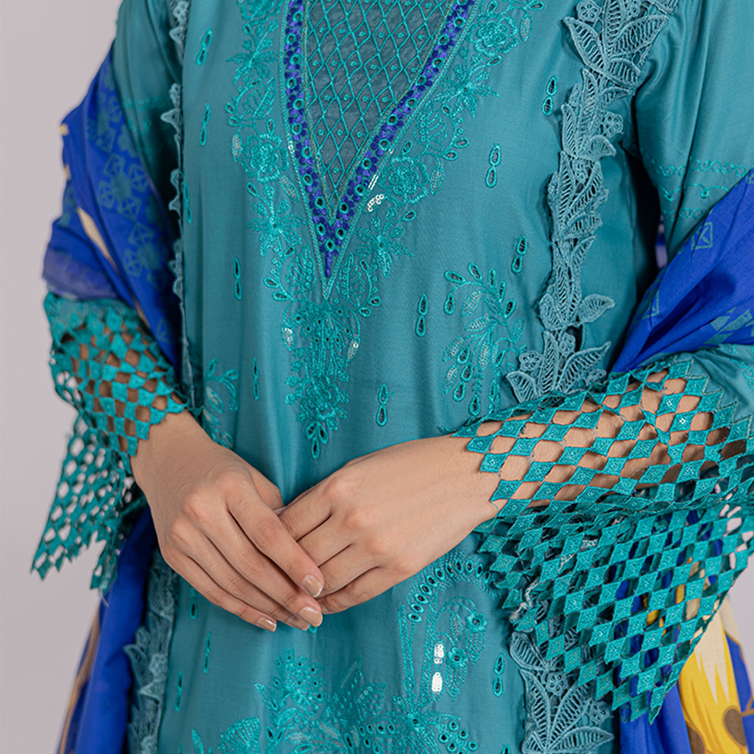 ZR-2432-B Zahra Rubab Chikan Kaari