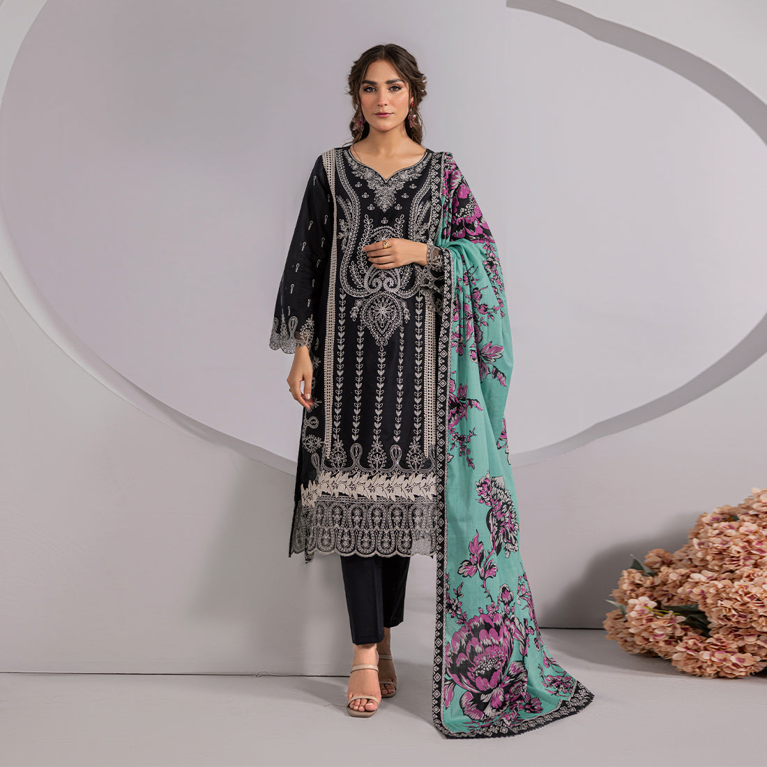 ZR-2431-A Zahra Rubab Chikan Kaari