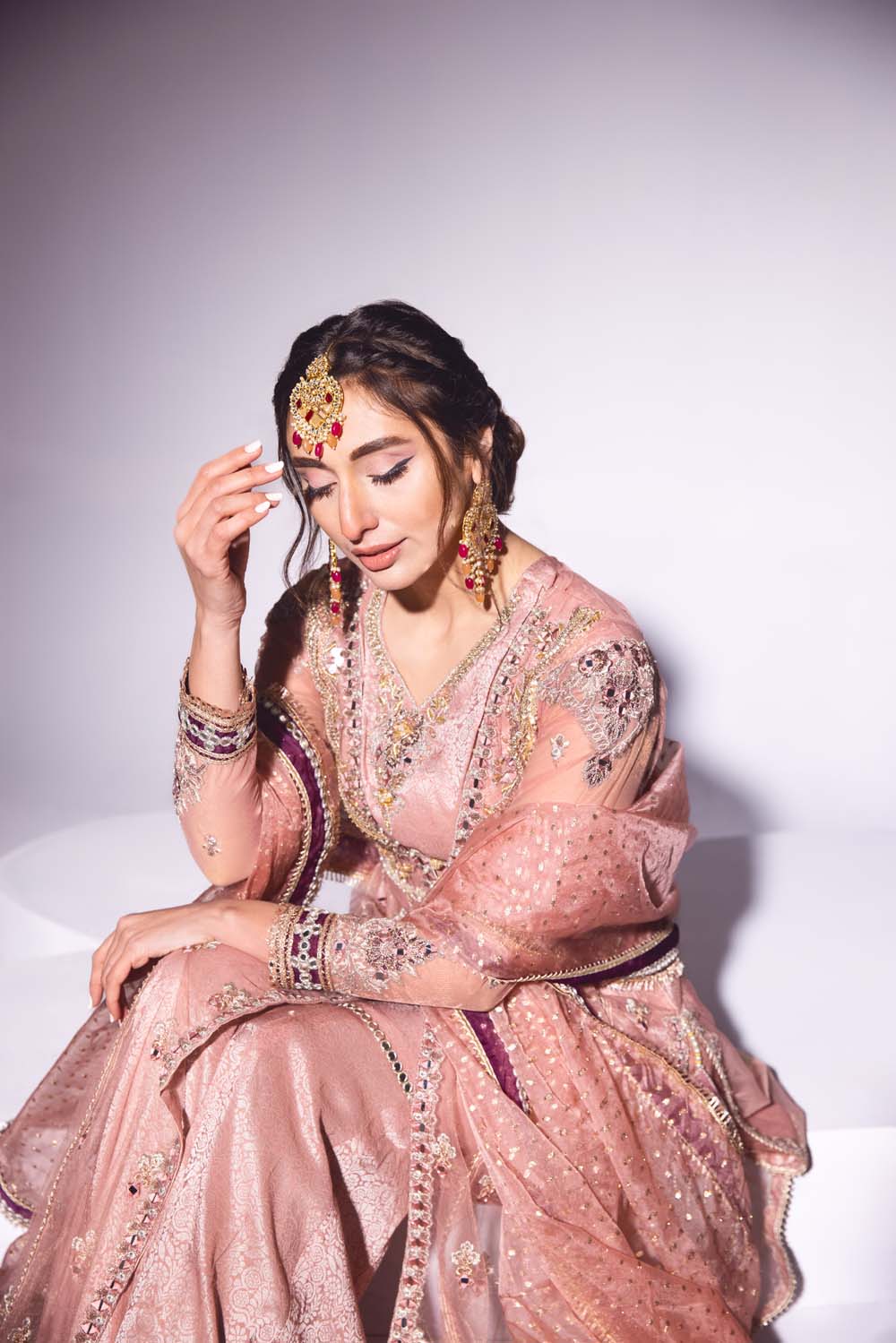 ZR-2403 | T-PINK Zahra Rubab
