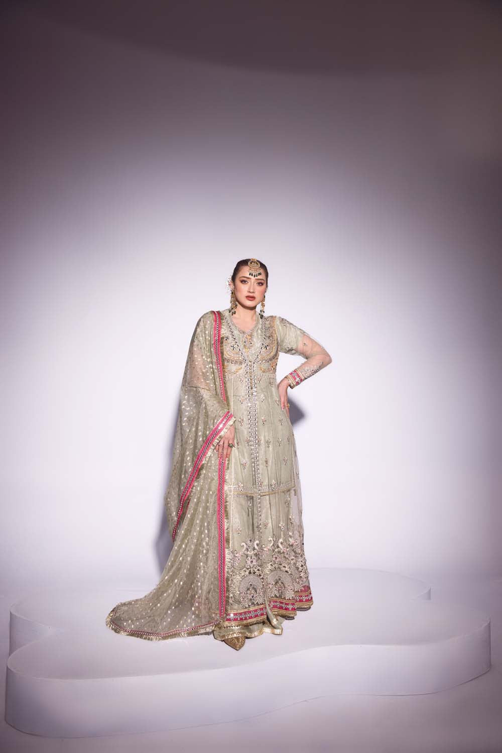 ZR-2403 | MINT Zahra Rubab