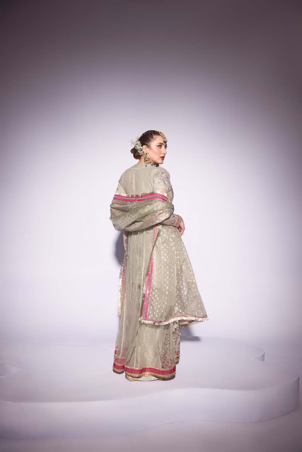 ZR-2403 | MINT Zahra Rubab