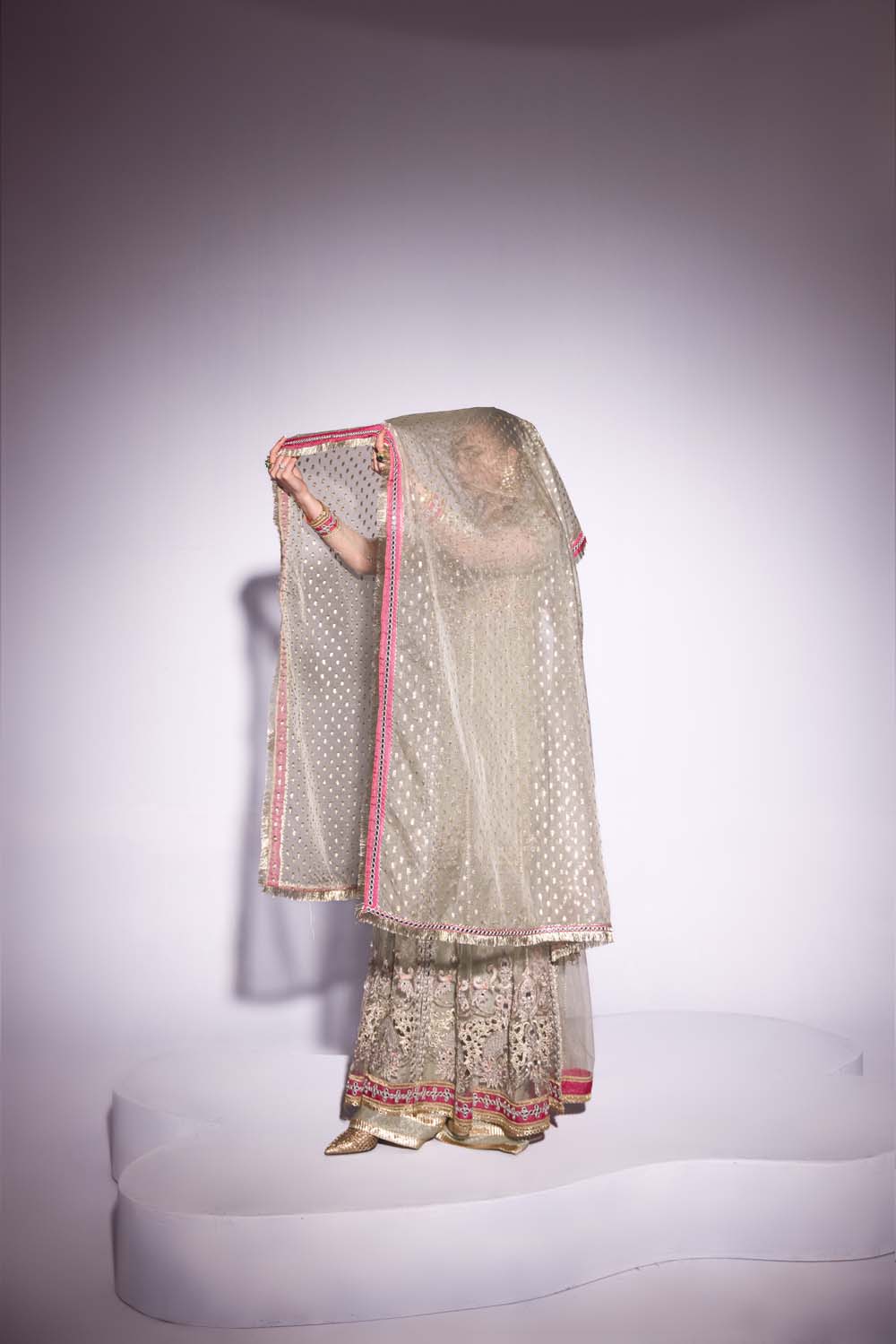 ZR-2403 | MINT Zahra Rubab
