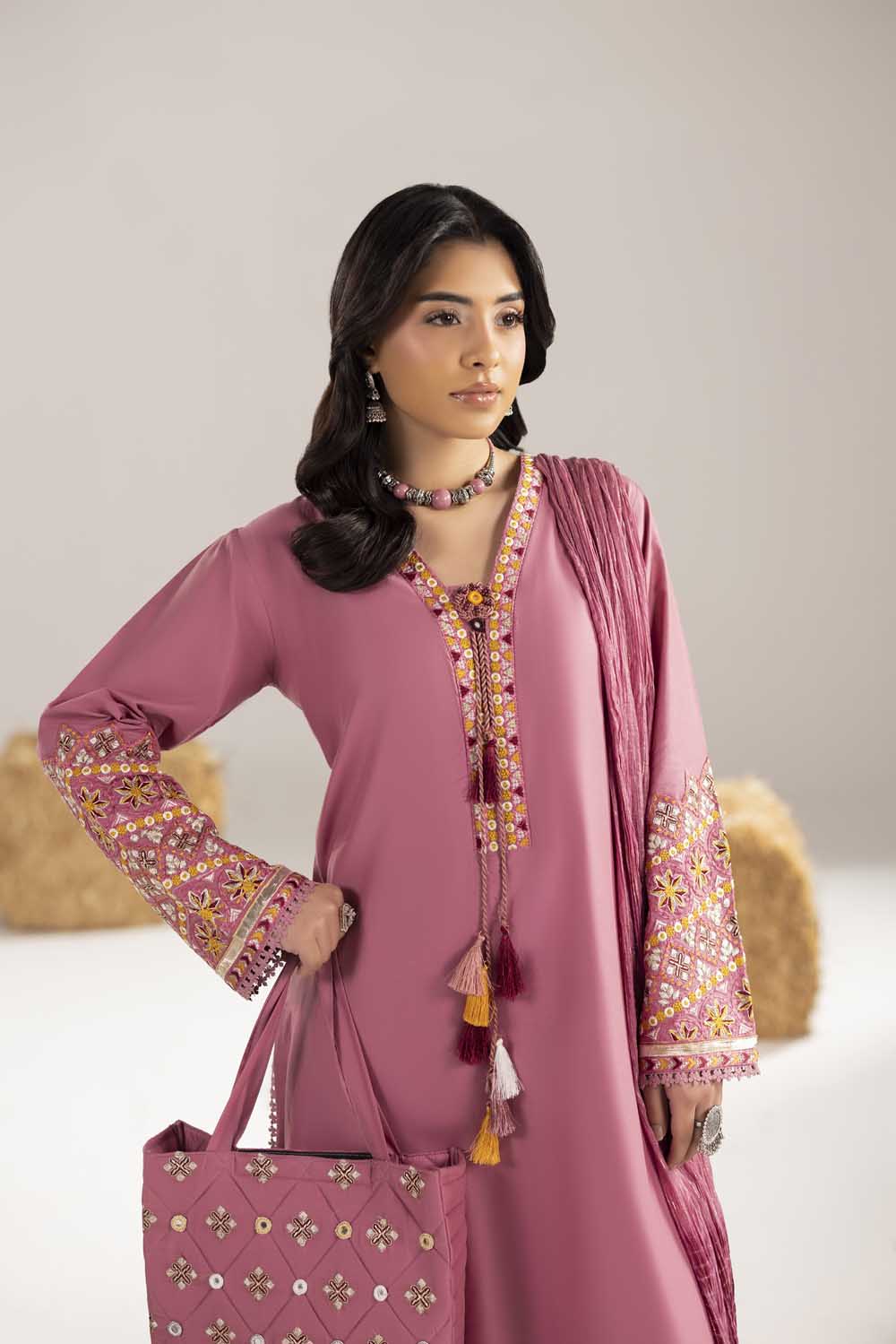 ZR-2616 | CORAL PINK Zahra Rubab