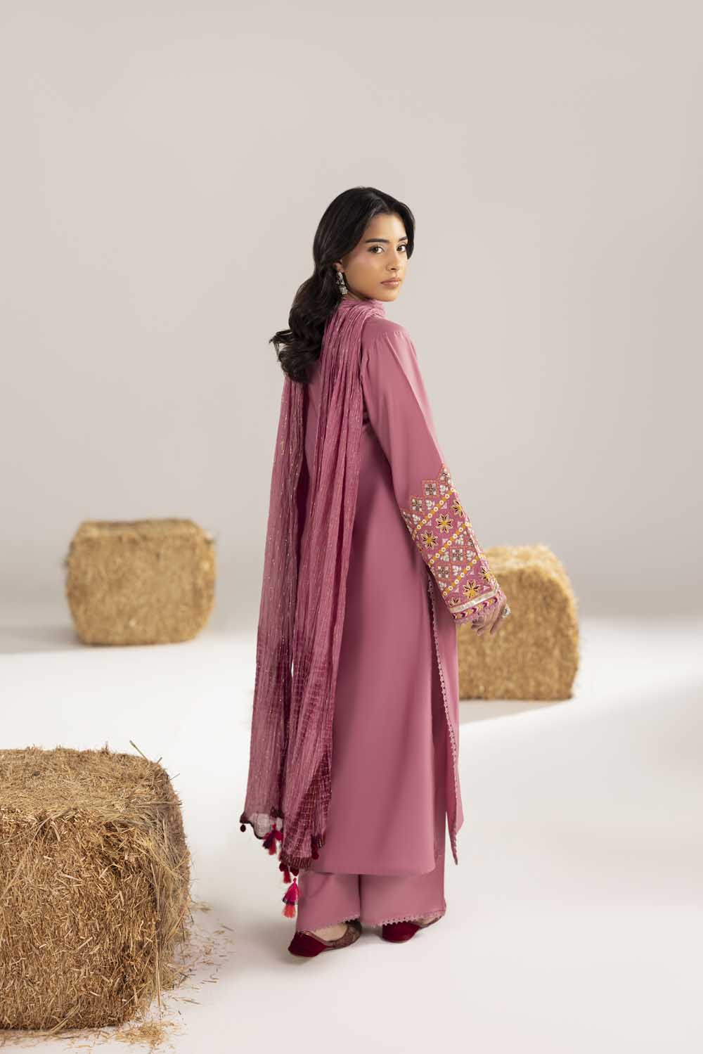 ZR-2616 | CORAL PINK Zahra Rubab