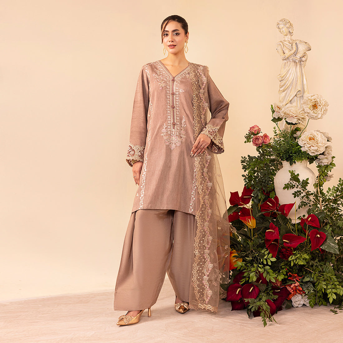ZR-2528 | SAND Zahra Rubab