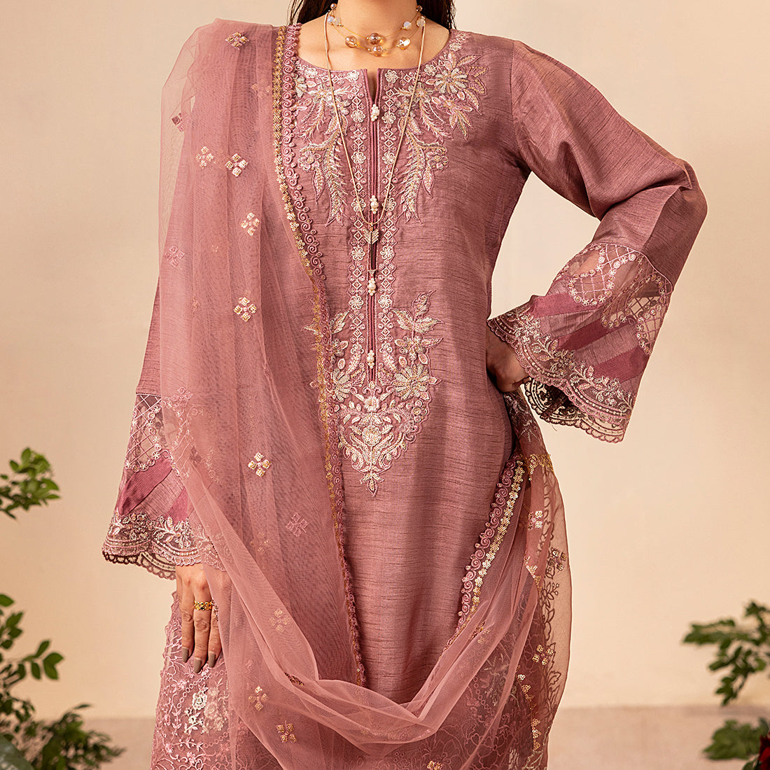 ZR-2527 | BLUSH Zahra Rubab