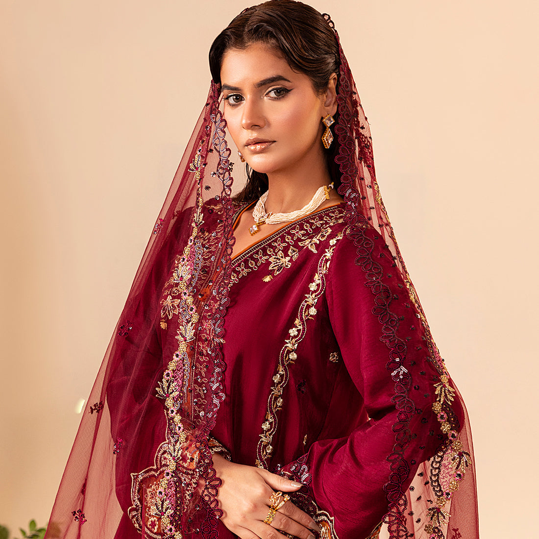 ZR-2528 | BURGUNDY Zahra Rubab