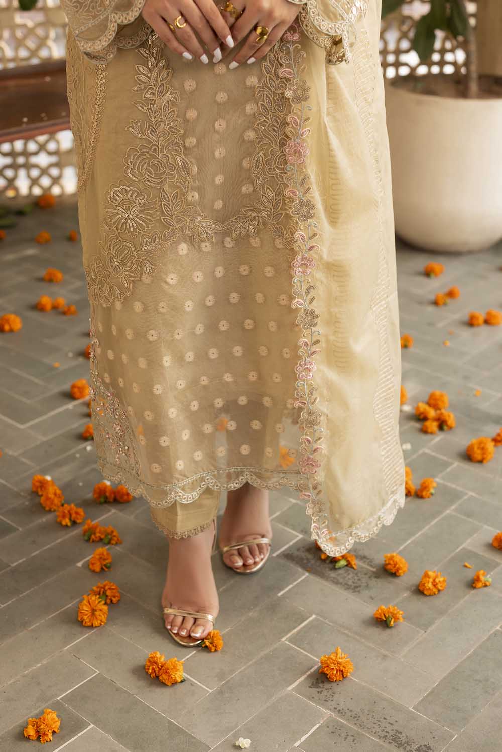 ZR-2546 | SILK STONE Zahra Rubab