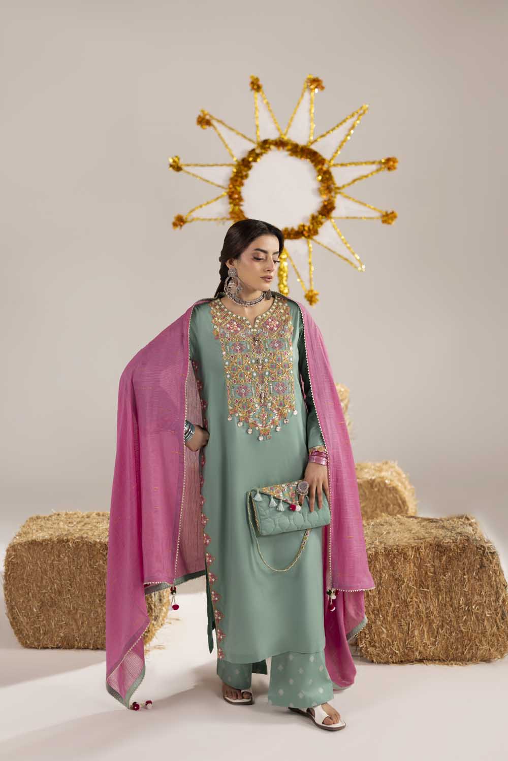 ZR-2615 | AQUA Zahra Rubab
