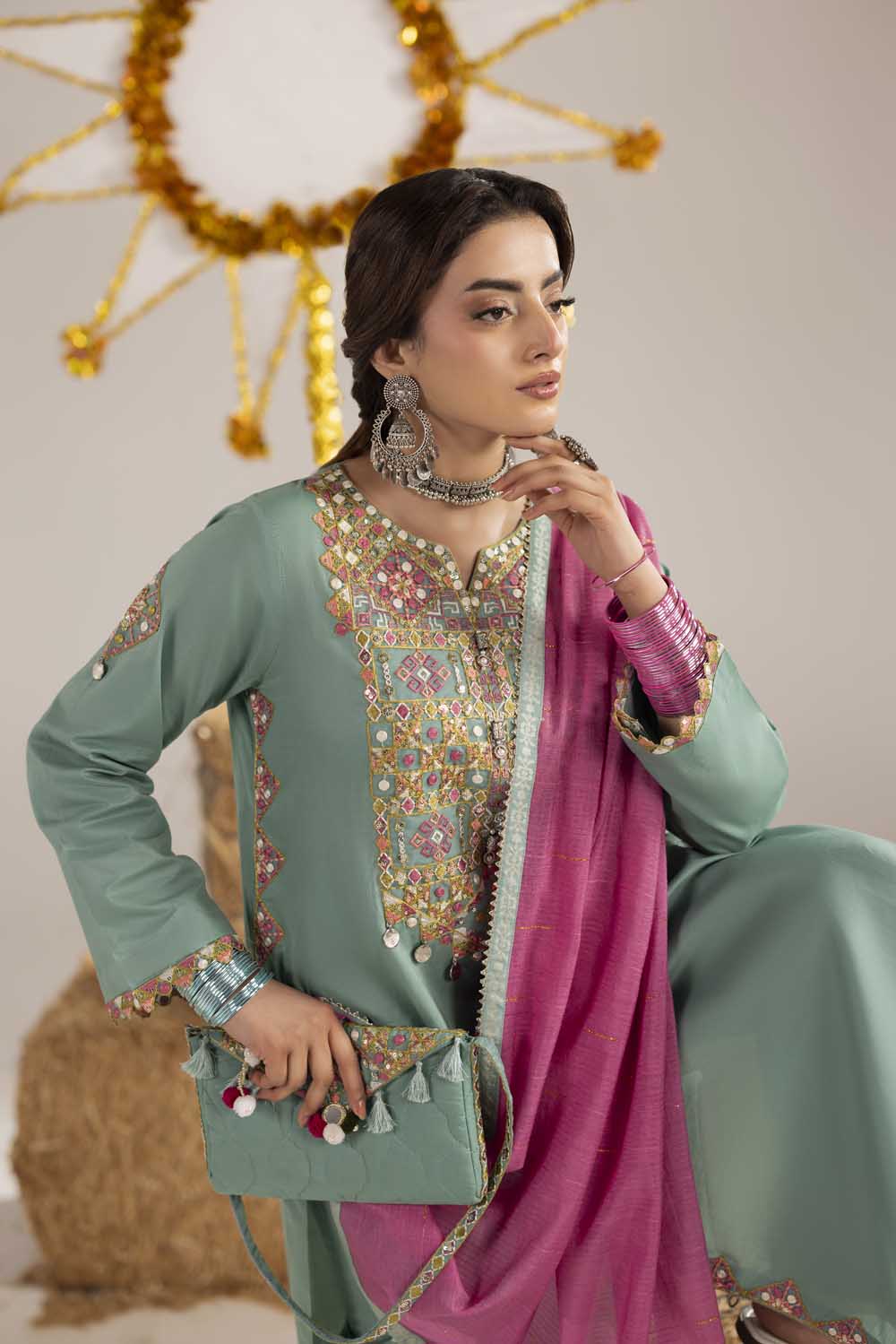 ZR-2615 | AQUA Zahra Rubab