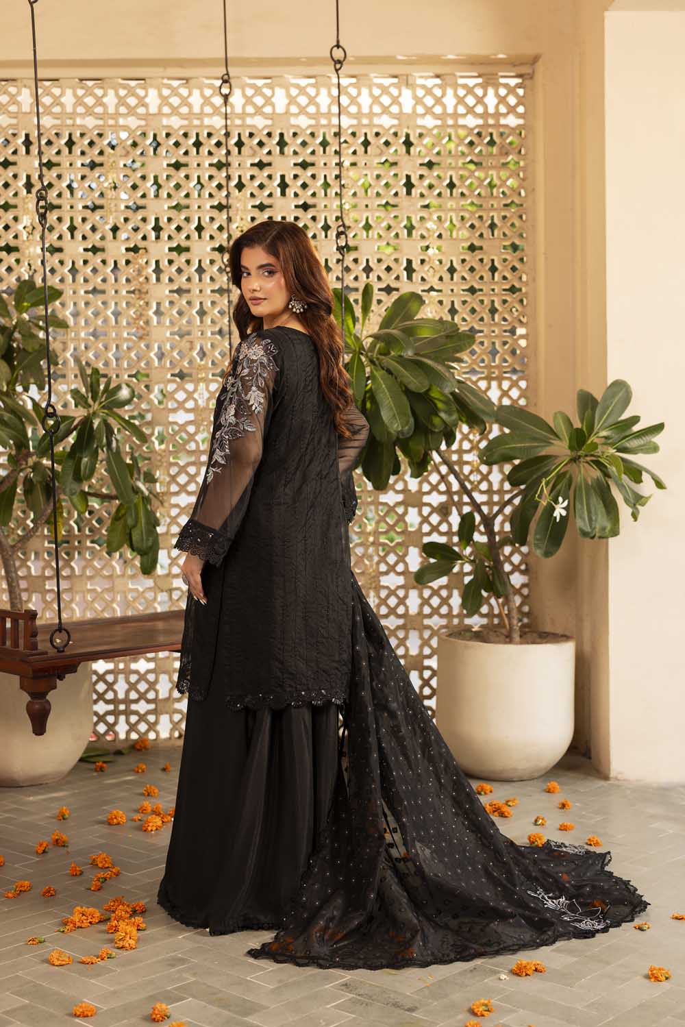 ZR-2547 | BLACK Zahra Rubab