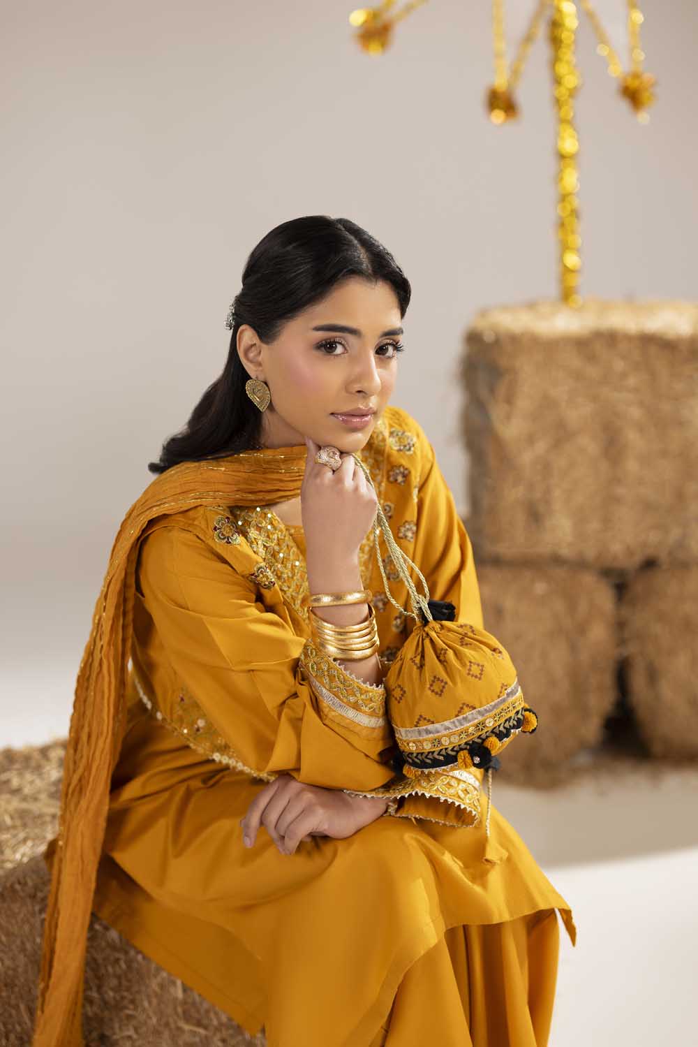 ZR-2612 | MUSTARD Zahra Rubab