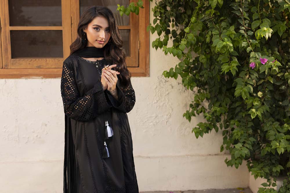 ZR-B005 | BLACK Zahra Rubab