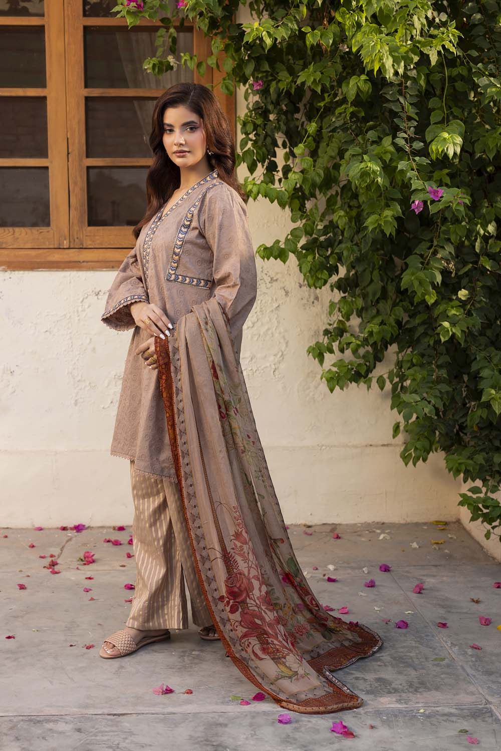 ZR-B007 | BEIGE Zahra Rubab