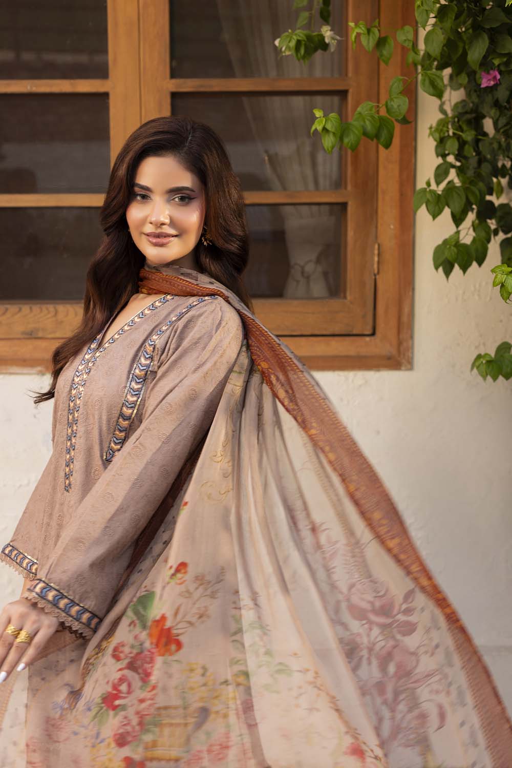 ZR-B007 | BEIGE Zahra Rubab