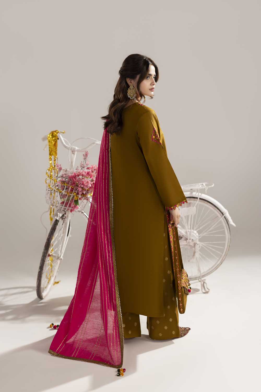 ZR-2615 | FAWN Zahra Rubab