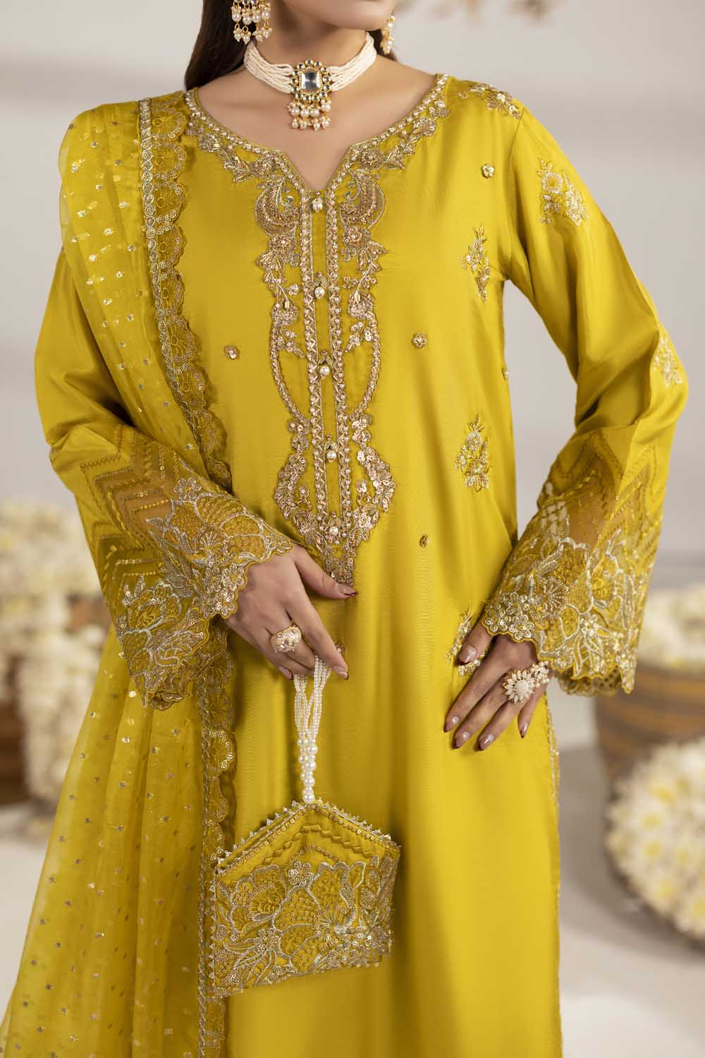 ZR-2605 | DHAANI Zahra Rubab