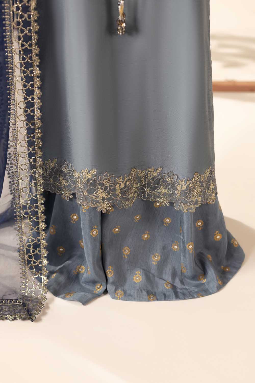 ZR-2609 | ICE BLUE Zahra Rubab