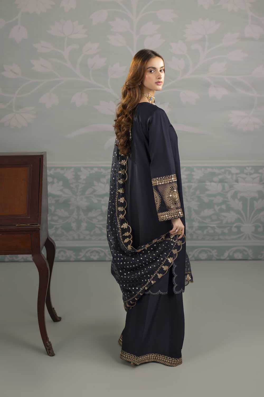 ZR-2557 | NAVY BLUE Zahra Rubab