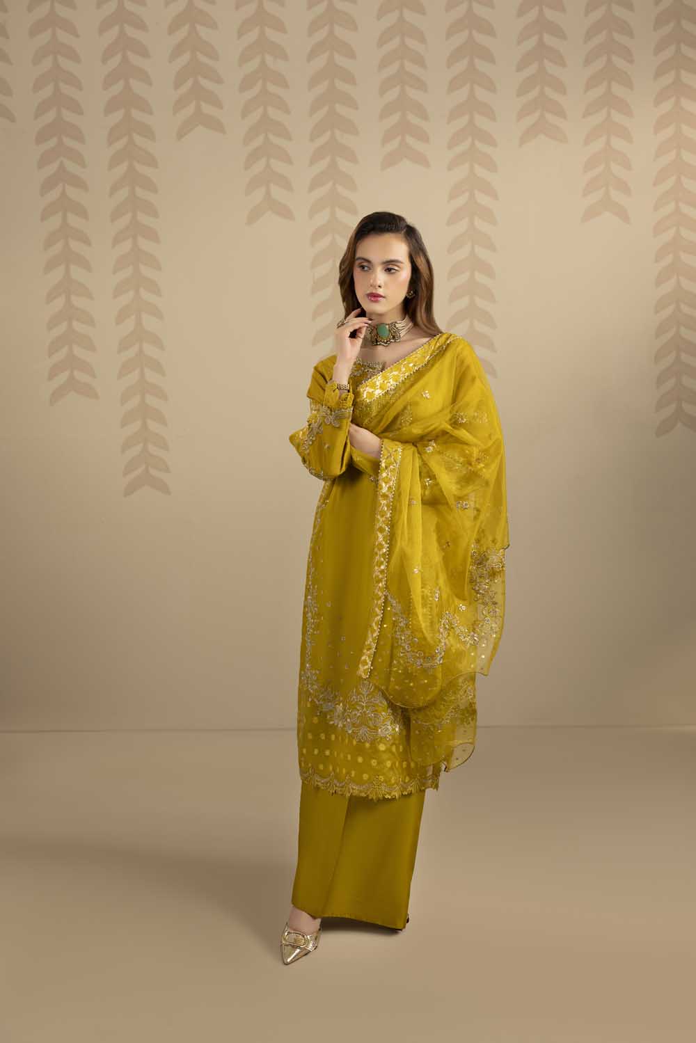 ZR-2561 | DHAANI Zahra Rubab
