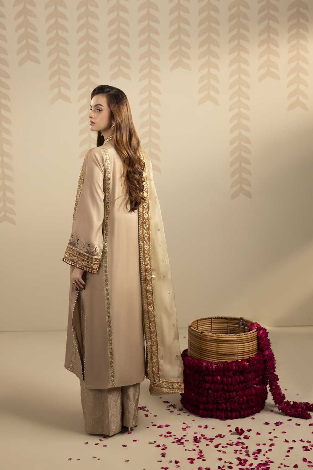ZR-2560 | GOLD Zahra Rubab
