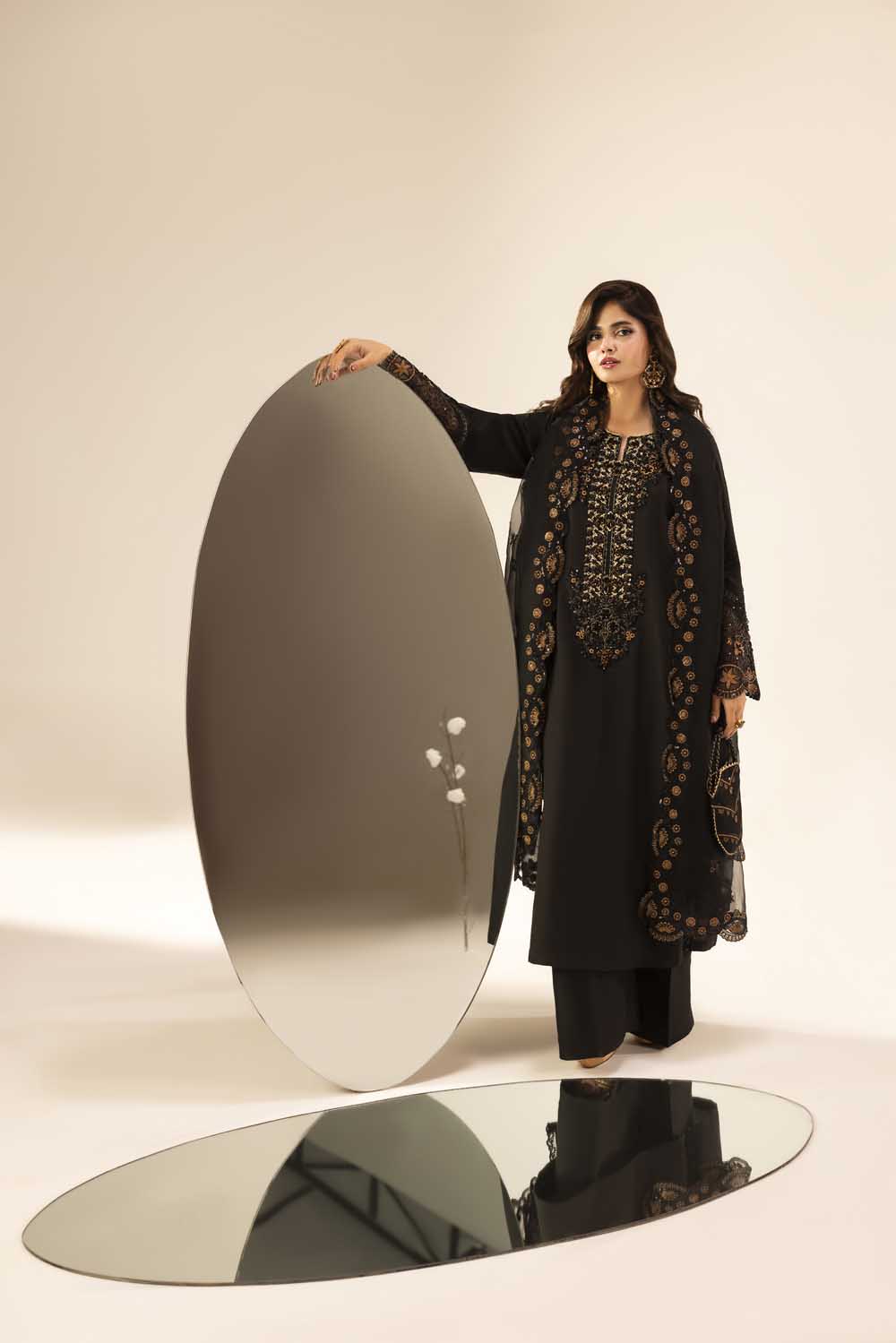 ZR-2607 | BLACK Zahra Rubab