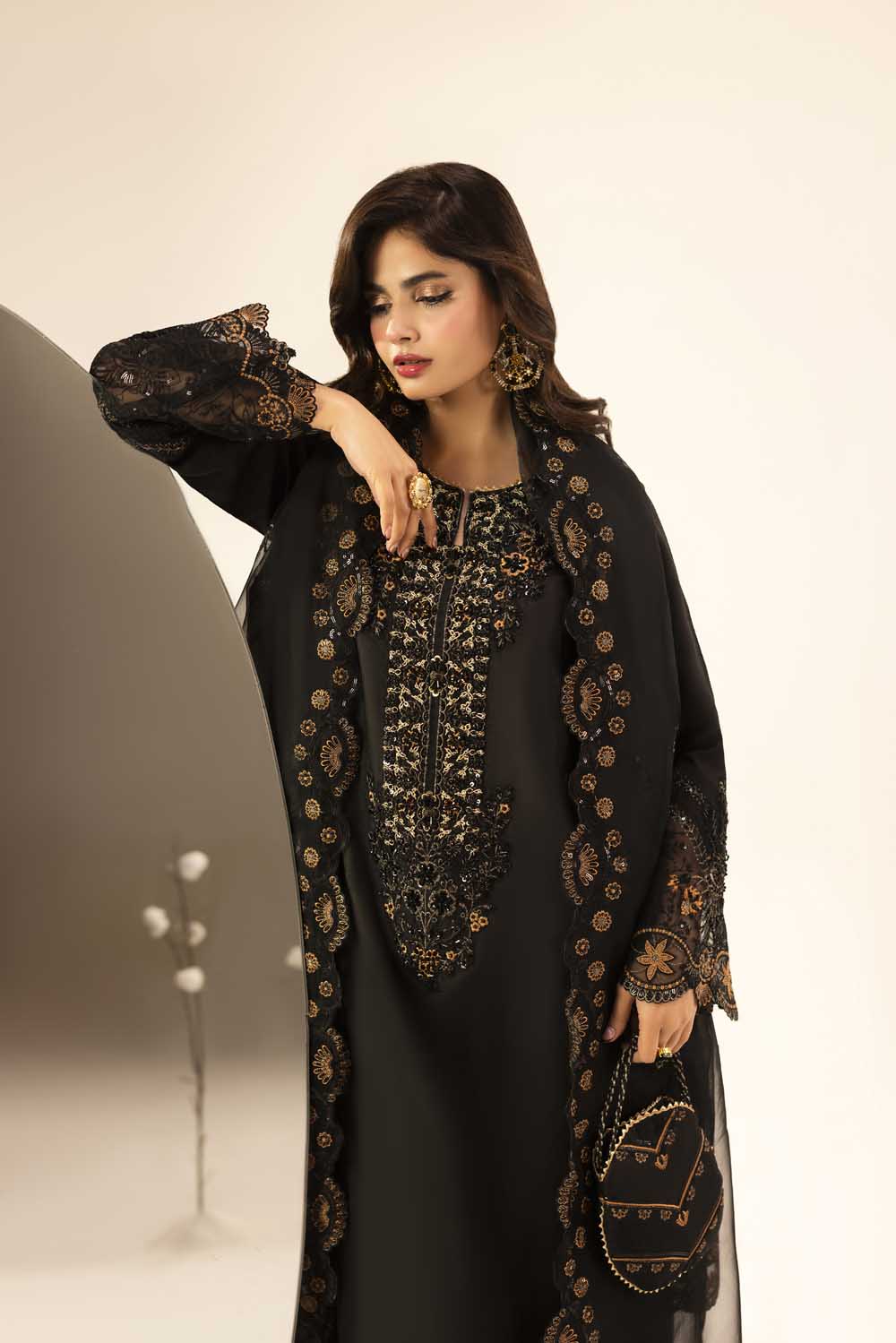 ZR-2607 | BLACK Zahra Rubab