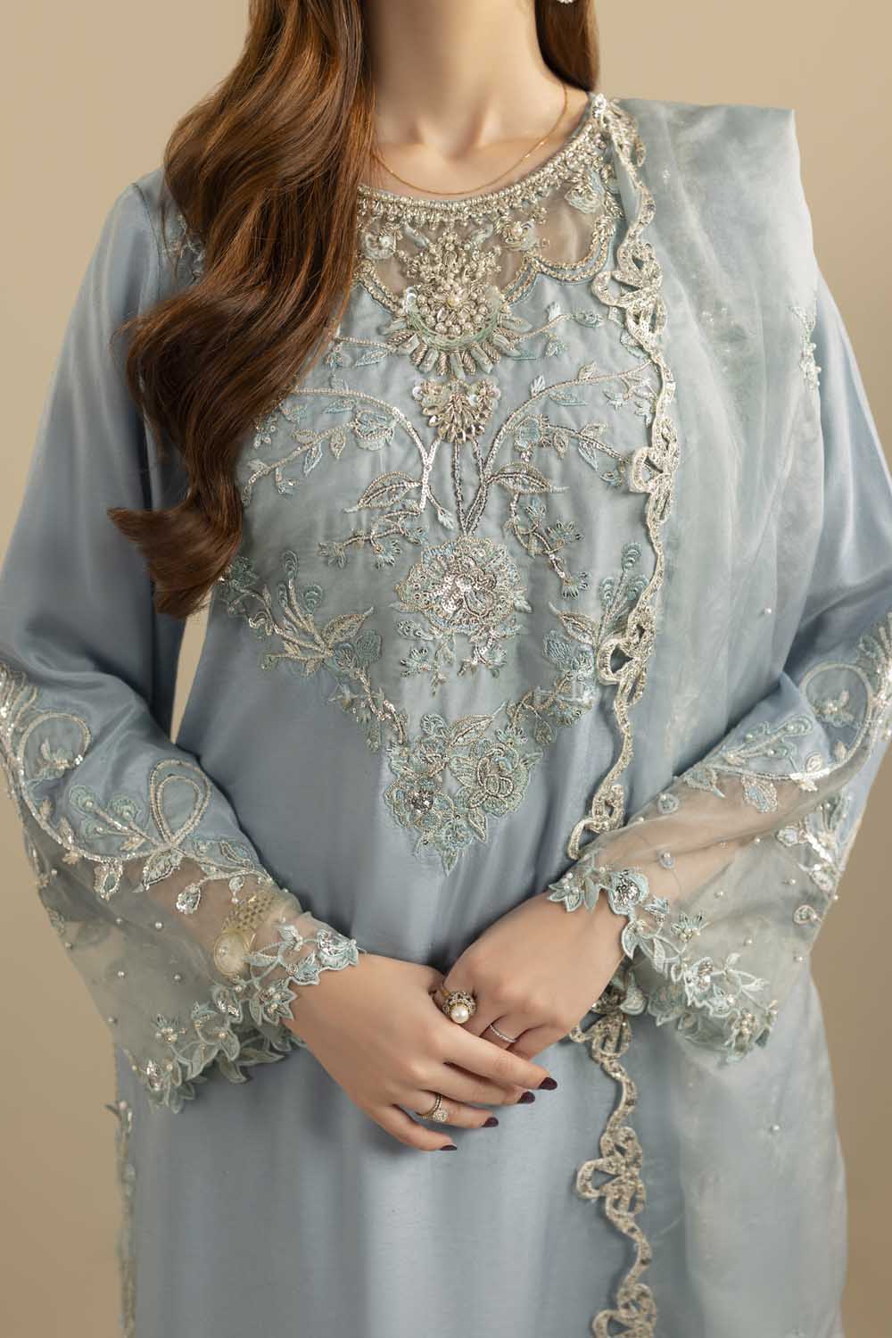 ZR-2558 | ICE BLUE Zahra Rubab