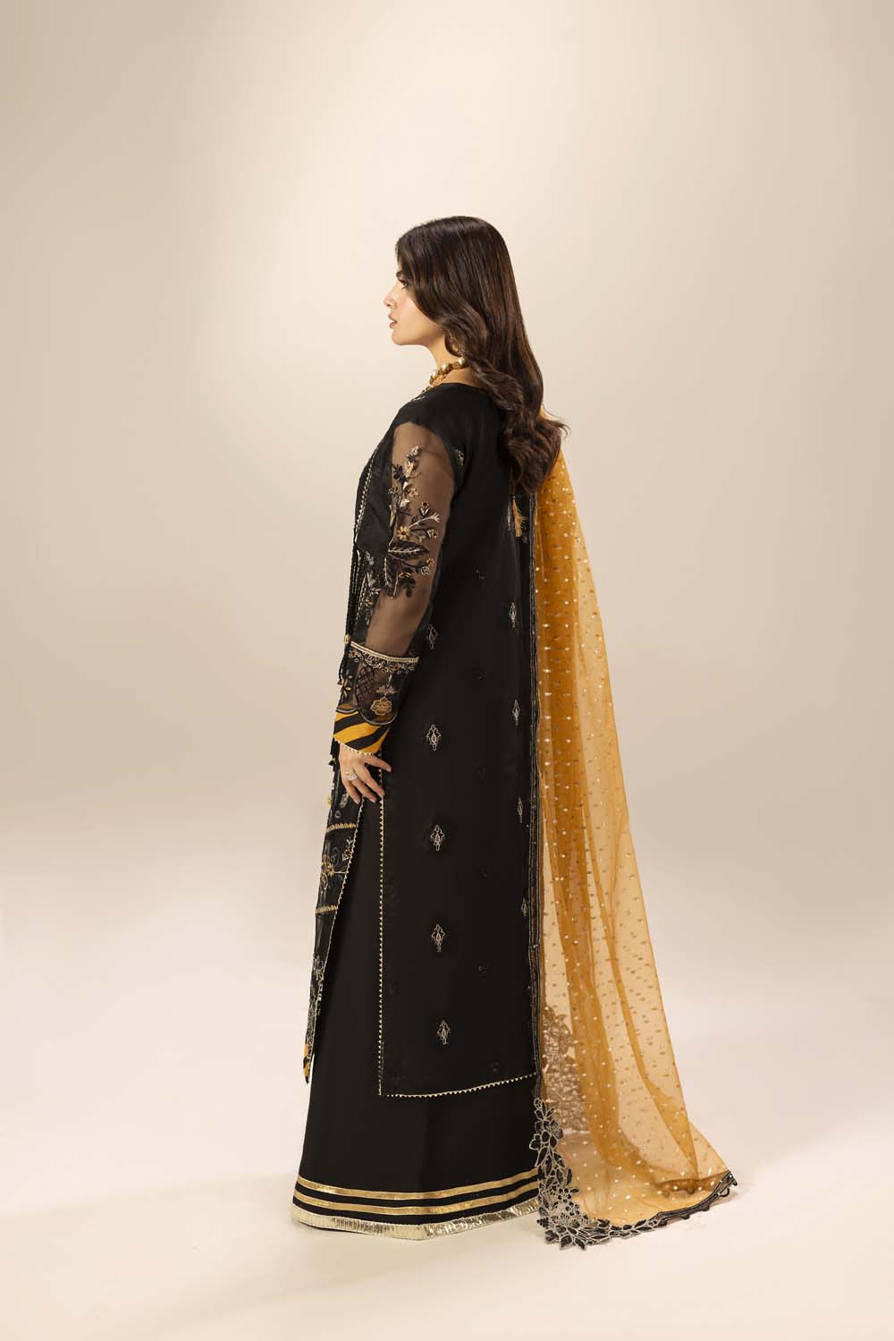 ZR-2555 | Black Zahra Rubab