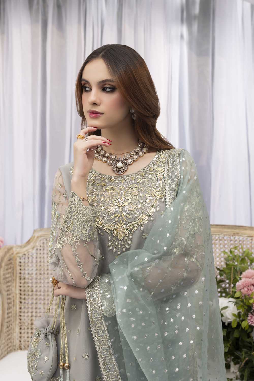 ZR-2571 | ICE-BLUE Zahra Rubab