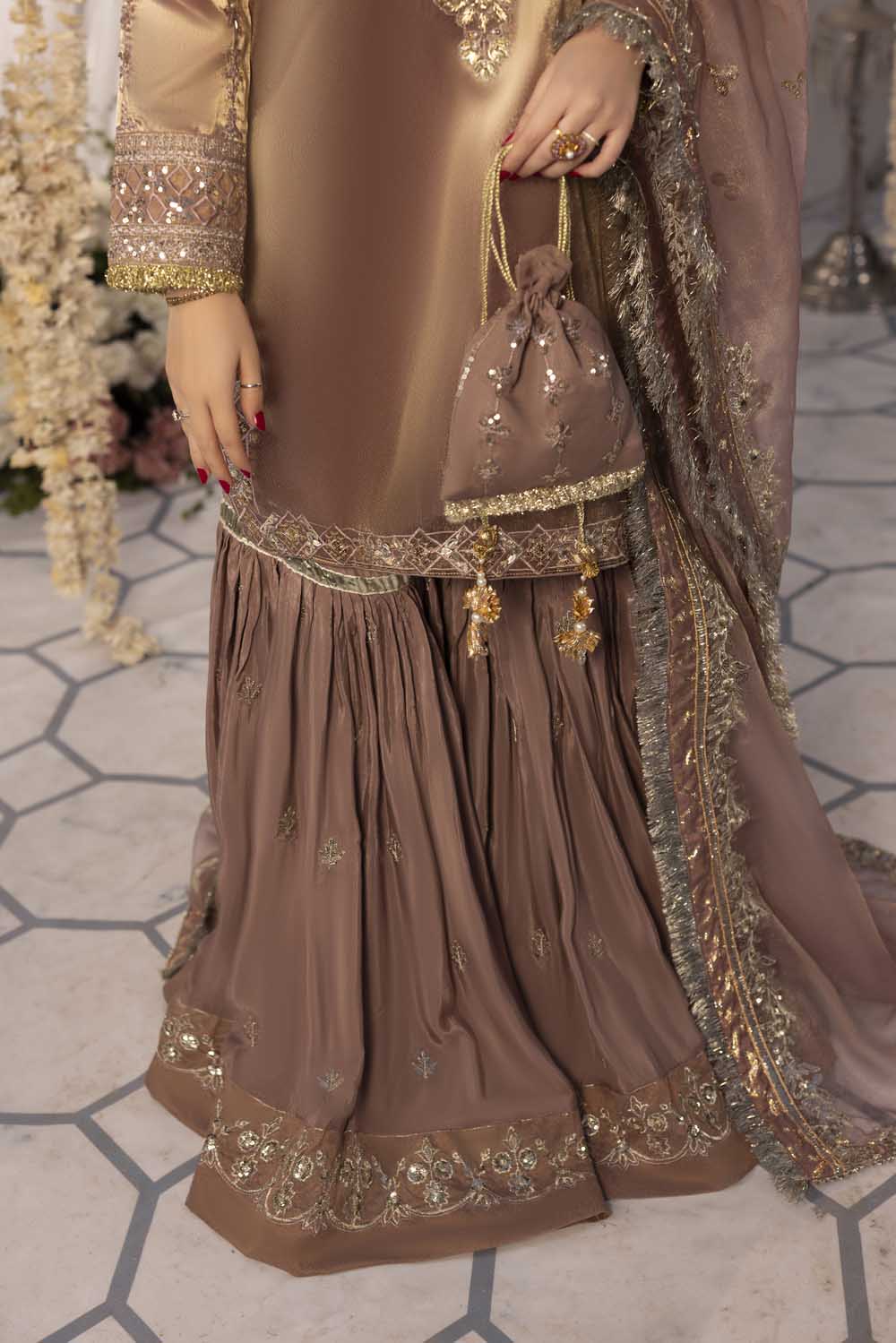 ZR-2570 | T-PINK Zahra Rubab