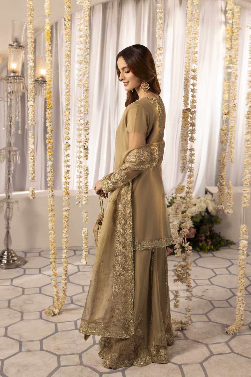 ZR-2568 |  BEIGE Zahra Rubab