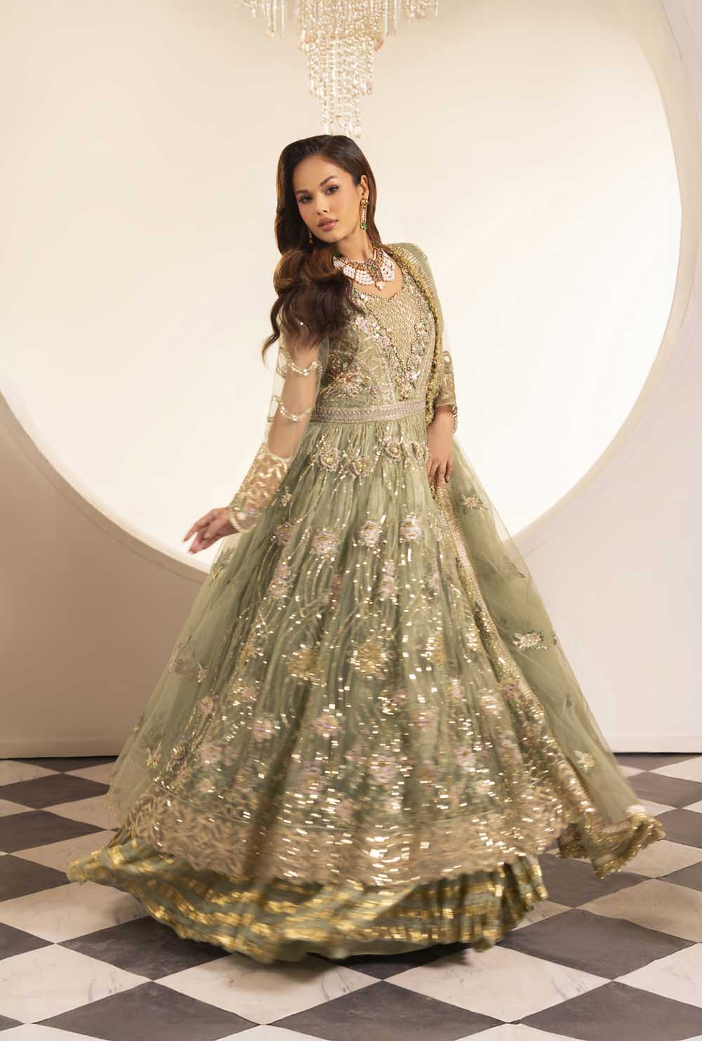 ZR-2586 | MINT Zahra Rubab