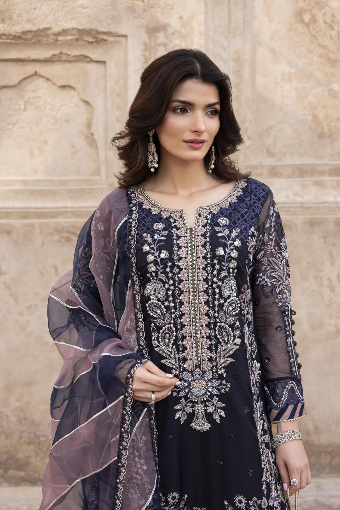 ZR-2552 | ZEENAT Zahra Rubab
