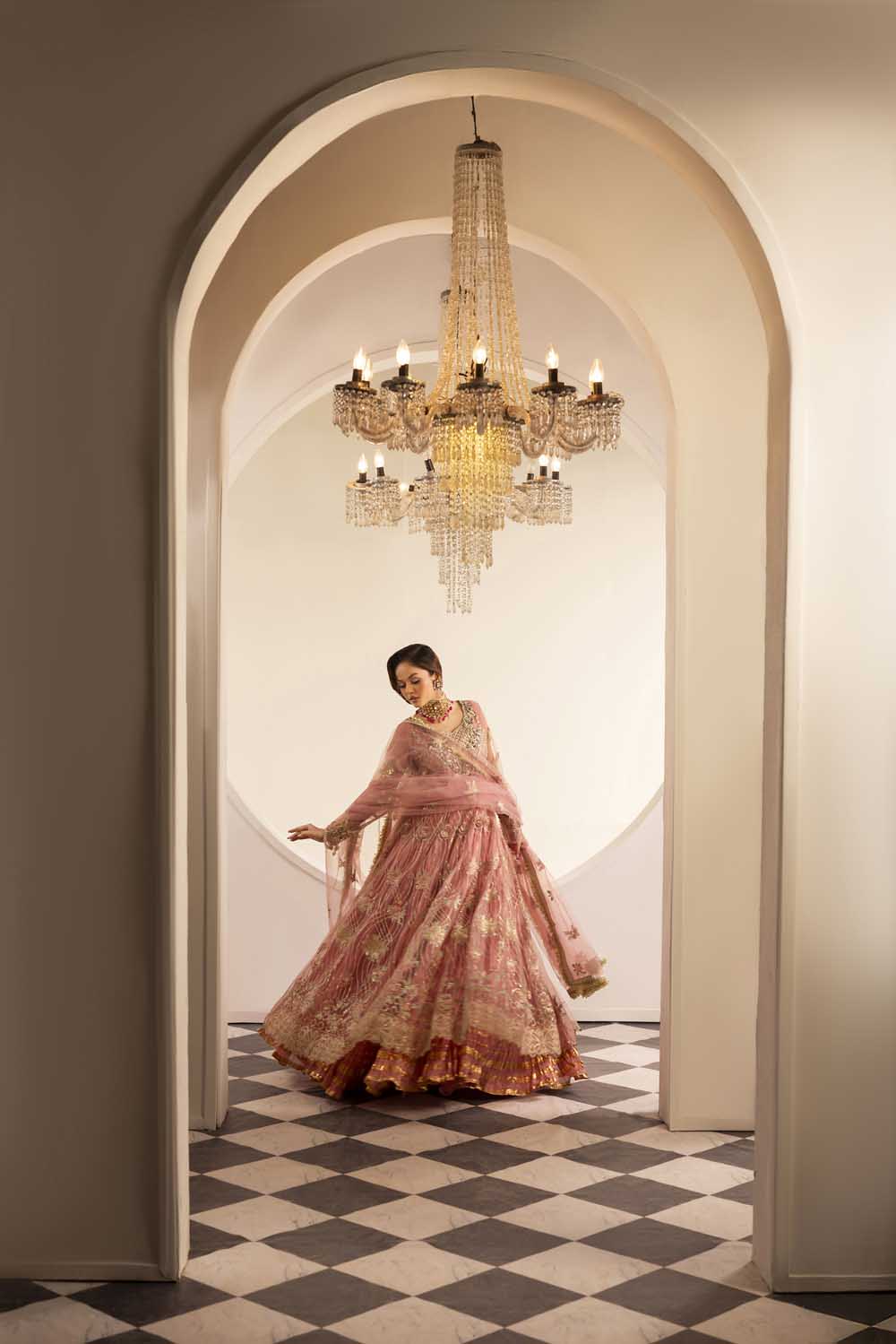 ZR-2586 | ROSE PINK Zahra Rubab