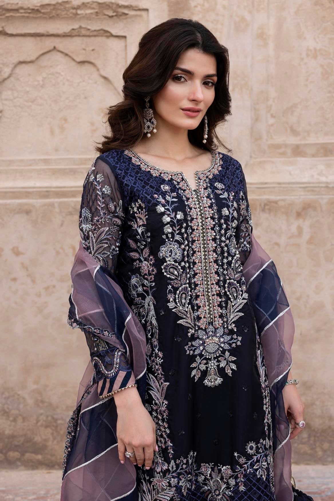 ZR-2552 | ZEENAT Zahra Rubab